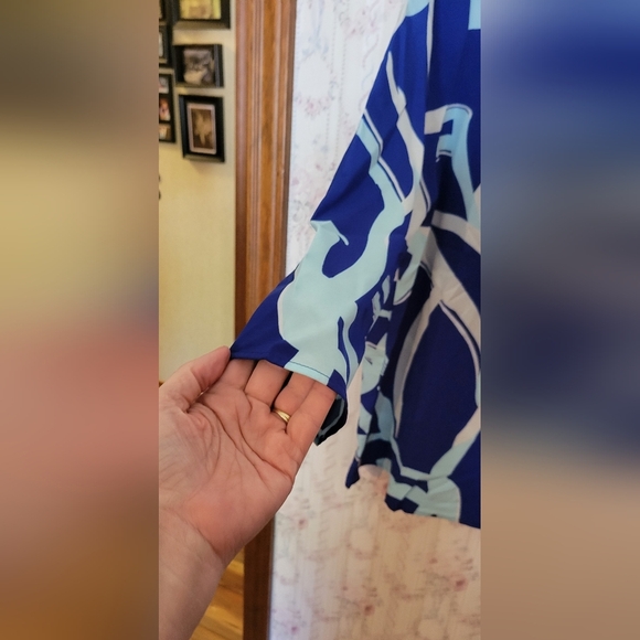 Emery Rose XL 3/4 Sleeve Blue w Abstract Design - Picture 2 of 4